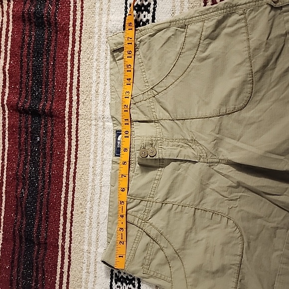 🔴 🔚🔜 SALE VTG The North Face Khaki Tech Canvas Shorts. - Picture 6 of 9